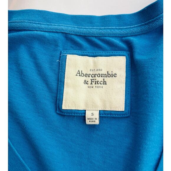 Abercrombie & Fitch Vintage Y2K Fitted Vneck T-shirt Small - Picture 5 of 7